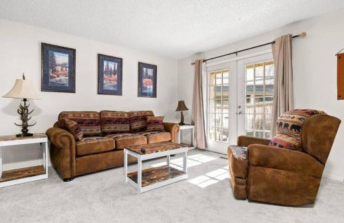 Moose Meadows- Near the airport, centrally located - Foto 5