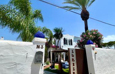 GATU Villa Lurberri, piscina privada, Parking, jardines -Mayores de 25 años y familias " - Foto 55
