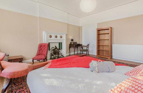 Spaceship 4 Luxury 4 BR by AltoLuxoExperience Short Lets & Serviced Accommodation With Free Wifi & Parking - Foto 29