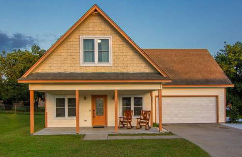 3 Bedroom House 5 Min Walk to Square - Foto 1