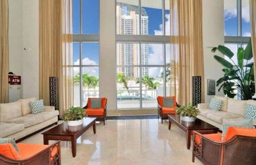 Beachfront Resort - Pool - Ocean View Balcony- Gym - Foto 49