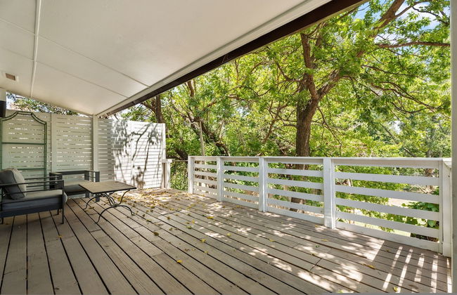 Spacious Family Home w Pool Hot Tub Large Yard - Photo 35