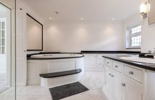 Large Villa Mansion With Pool House & Tennis Court - Foto 29