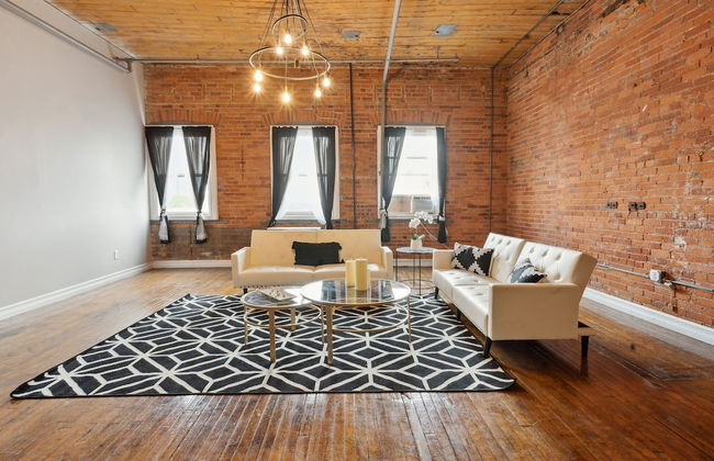 Queen G Investments 1 Bedroom Apts by RedAwning - Foto 20