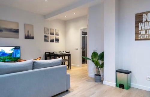 AR IFEMA piso moderno cerca aeropuerto y feria Madrid - Foto 21