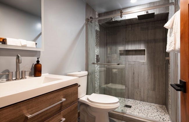 Timberline by Avantstay Stunning Chalet Cabin w Hot Tub Pool Table Home Theater - Foto 24