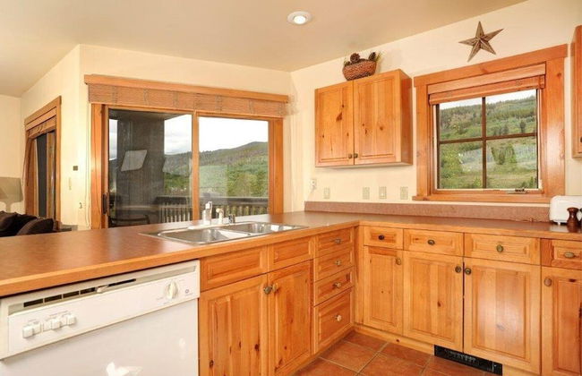 Expedition Station Condos by Vail Resorts - Photo 33