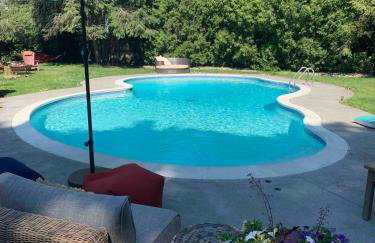 The Historic Jesse Buel Farmhouse w Heated Pool - Foto 7
