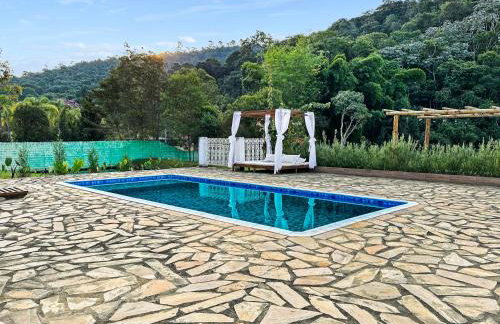 Sítio com Churrasqueira, Piscina, Lago e Natureza - Foto 1