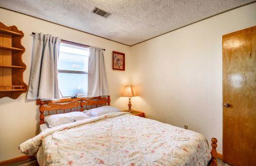 Cody Apartment with Panoramic Mountain Vistas! - Foto 13