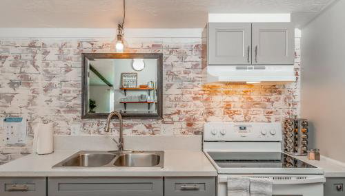 Renovated Bungalow Getaway - Foto 4, stove, pet friendly