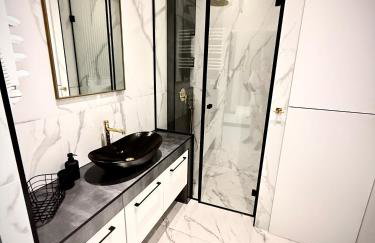 Sophia & Maya - Luksusowe Apartamenty Z Tarasem Blisko Centrum Katowic - Prywatny Parking - Self Check-In 24h - Foto 9