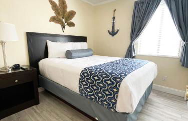 Amazing Waterfront Views Resort, Enjoy Heated Pool & Sunset! - Photo 38