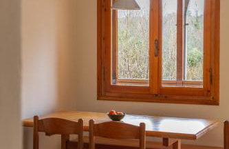 VYTINA LOFTS - Cozy 2-Level Loft Apartments with Fireplace & Mountain Views - Photo 36