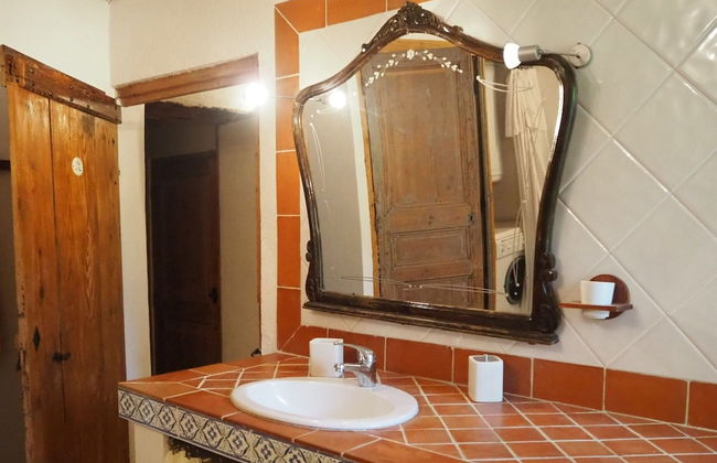 Cozy Noves Home With Pool Access - Foto 7