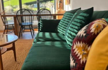 Fresh Modern Home, Stunning Views, Great Location - Foto 32