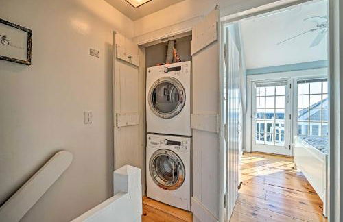 Ocean-View Gem with Private Beach in Mashpee! - Foto 20