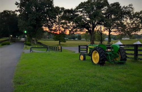 Scenic Barn B&B with Private Bath & Country Breakfast near Old Hickory Lake – Gallatin, Tennessee - Foto 32