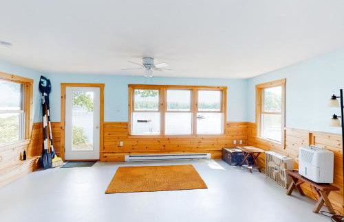 Lakefront Retreat - Foto 32