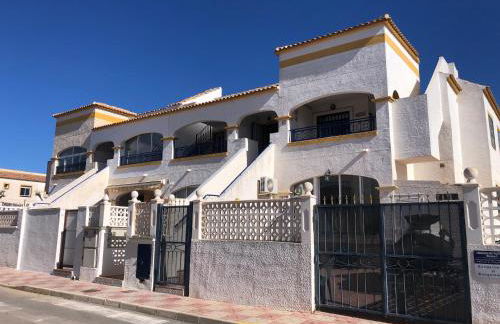 Appartement Happinez roof terrace close to beach - Photo 1
