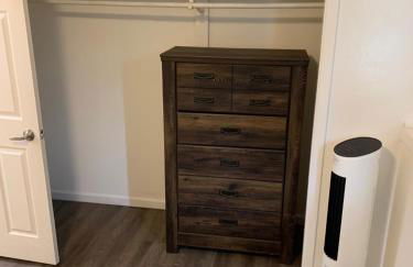 410 e45th 2 bedroom apartment - Photo 5