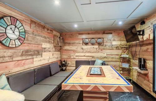 Orchard Retreat Staycation - Foto 15