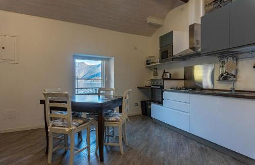 Casa Hygge - Lake Front - Photographer's Art Home - Photo 19