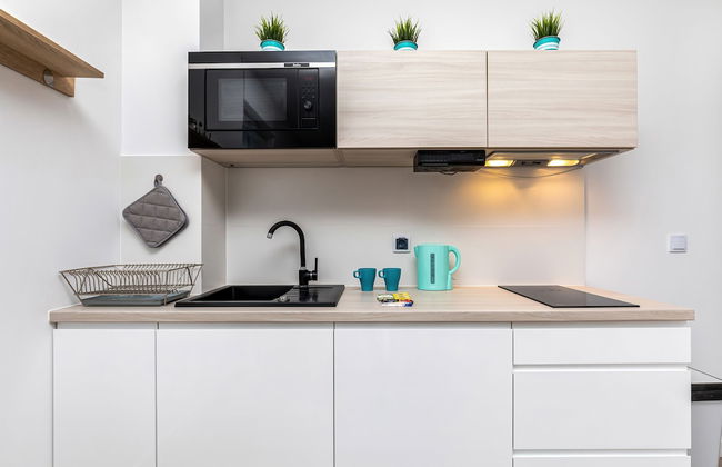 Sunny Rewal Apartments by Renters - Foto 16