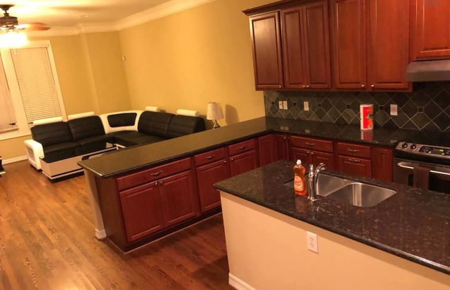 4 Story Rooftop - Executive Corporate Housing - Photo 24