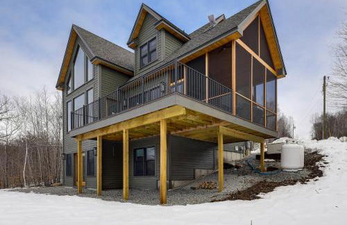 Mountain-View Home in Stoneham with Hot Yoga Studio! - Foto 42