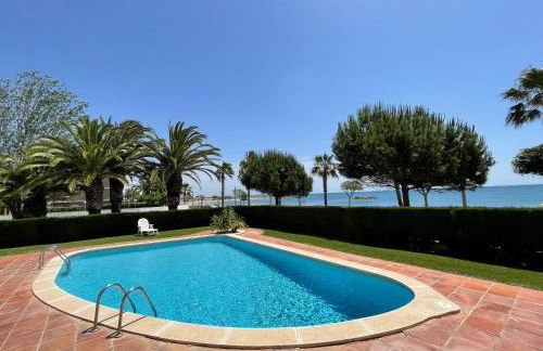 Myhost la Dorada frente al mar - Photo 18