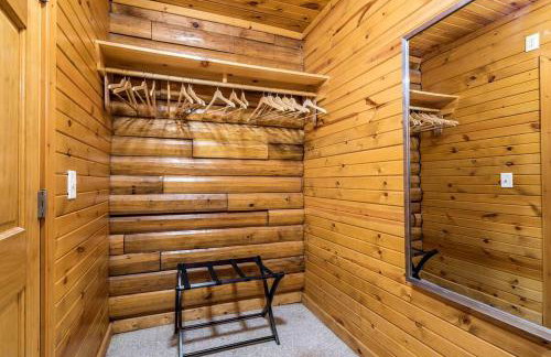 Luxurious Vacation Rental for Groups near Hoosier National Forest, Indiana - Foto 23