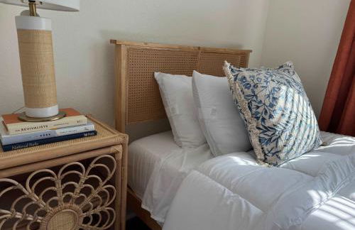 The Orange Blossom Suite Near UF Shands D-town - Photo 22