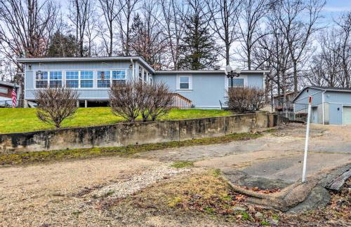 8 Mi to Beach Lake-View Haven in Linn Creek! - Foto 33