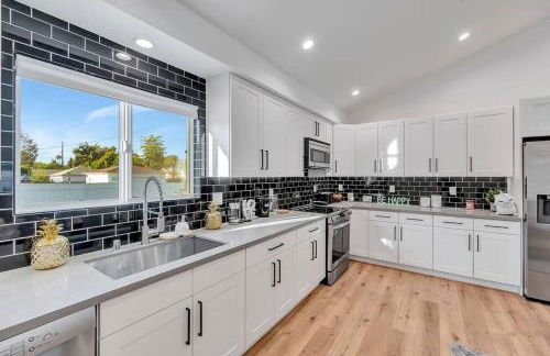 LA Home near Universal Studios and Hollywood - Foto 19