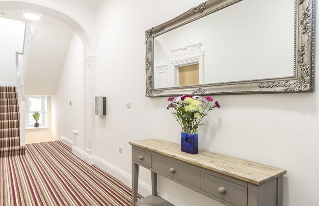 2 Bed- Crow's Nest by Pureserviced - Foto 2