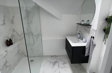 Maison 100m2 uniquement famille & professionnel - Foto 33