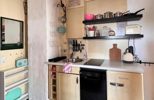 Kanne Honeymoon Apartment - Photo 2