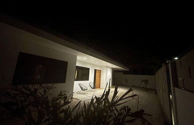 Tropical Brand new 4 BR gem in Potrero Near Beach - Casa Marzo - Photo 4