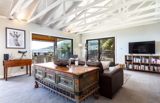 Spacious Apartment With Pool in Camps Bay - Photo 42