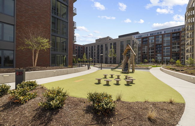 Placemakr Cathedral Heights - Photo 3