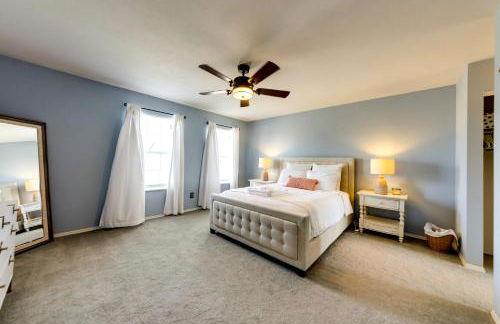 Families Welcome! Spacious OFallon Home with Yard - Foto 14