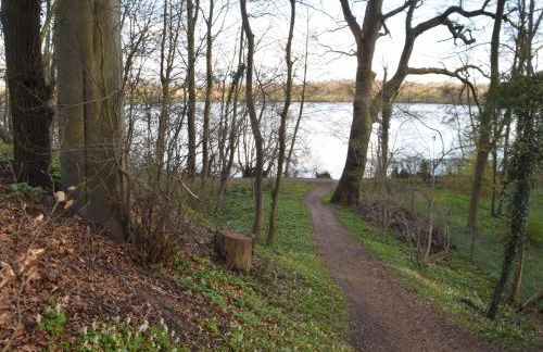 Lakeside Comfort with Balcony - Foto 48