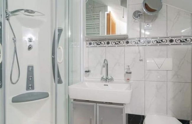 Charming Holiday Home With Private Pool - Foto 18