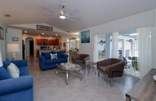 Ultimate Family Escape Near Disney - Sparkling Pool, Hot Tub & Epic Private Movie Room - Foto 45