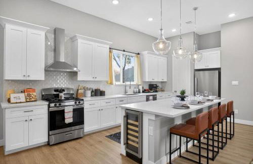 Urban EaDo Retreat - 3BR Townhome w Deck - Foto 28