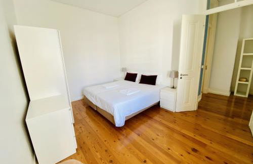 Downtown Riverside by Homing - Photo 3