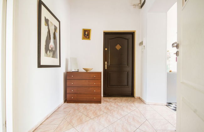 3 Bros' Apart - Photo 2