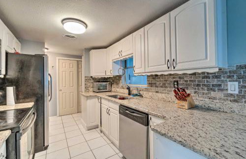 Peaceful Venice Villa w/ Patio - 2 Miles to Beach! - Foto 9