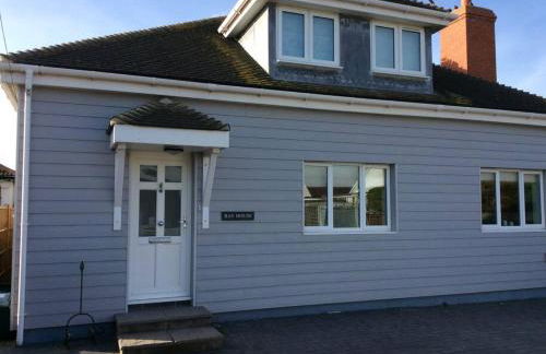 2100 Sq Ft Beach House with large garden - Foto 10